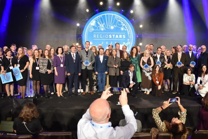 Six projets financés par l&rsquo;UE reçoivent les prix RegioStars 2025 à Bruxelles