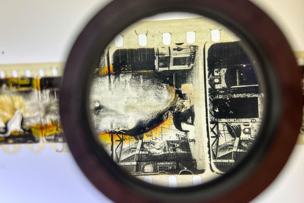 Une partie détériorée du film muet du Français Georges Méliès datant de 1897, "Gugusse et l'Automate", au Centre national de conservation de l'audiovisuel de la Bibliothèque du Congrès à Culpeper, en Virginie, le 2 avril 2026