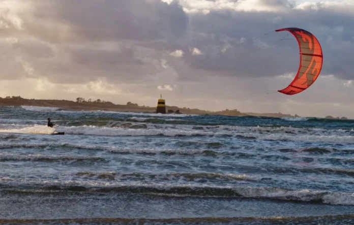 Au classement des villes les plus venteuses, Bretagne et Normandie dominent