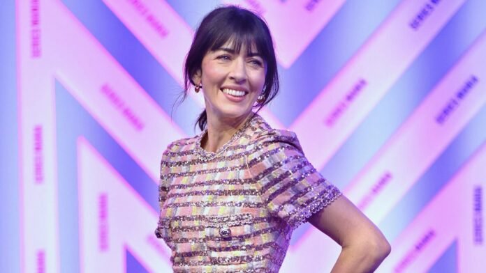 Même Nolwenn Leroy (43 ans) adopte cette couleur ultra-tendance qui se marie avec tout cet été