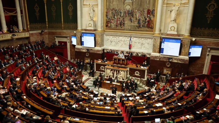 « Prédation », « pantouflage » : un rapport parlementaire dénonce l’influence des fonds d’investissement en France « Prédation », « pantouflage » : un rapport parlementaire dénonce l’influence des fonds d’investissement en France