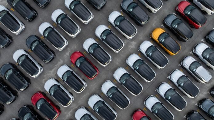 Votre prochaine voiture devra contenir plus de plastique recyclé, mais pas tout de suite Votre prochaine voiture devra contenir plus de plastique recyclé, mais pas tout de suite