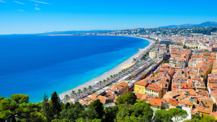 "La plus belle randonnée de l’été" : ce sentier de rêve qui longe la Côte d’Azur est à faire absolument