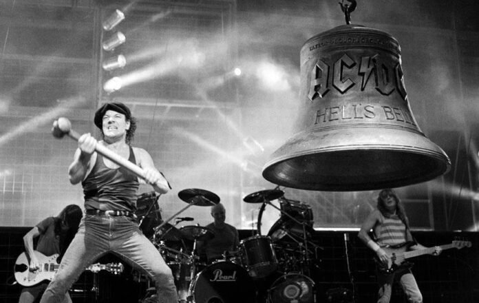 AC/DC – Back in Black
