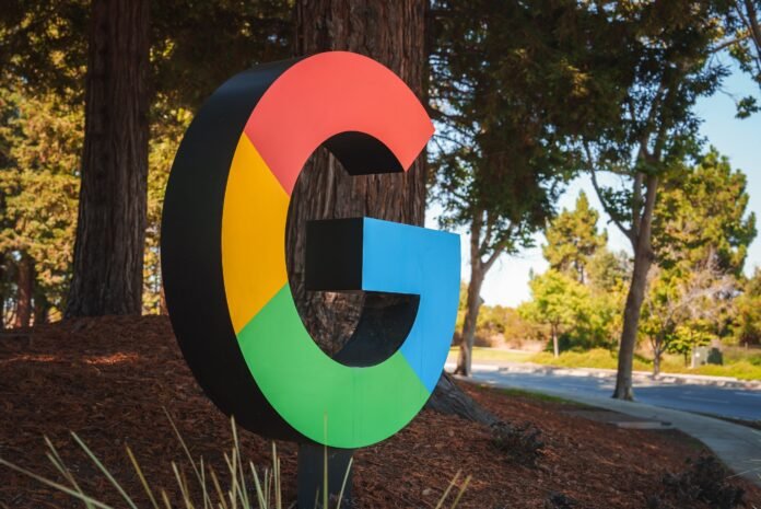 Alphabet (Google) annonce de superbes résultats… son cours à la Bourse chute brutalement. L'IA ne fait plus rêver ?