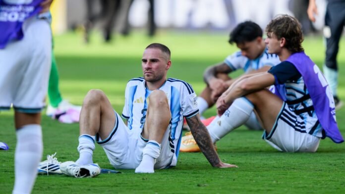 Coupe du monde 2026: "Ils parlaient de la manière d'aborder le match au sens footballistique": le père de Mac Allister révèle les coulisses du discours de Messi avant Espagne-Argentine Coupe du monde 2026: "Ils parlaient de la manière d'aborder le match au sens footballistique": le père de Mac Allister révèle les coulisses du discours de Messi avant Espagne-Argentine