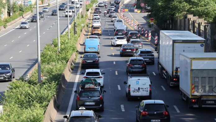 Départ en vacances : plus de 850 km de bouchons cumulés au niveau national ce samedi Départ en vacances : plus de 850 km de bouchons cumulés au niveau national ce samedi