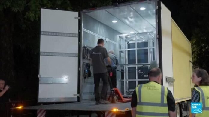 Dispositif XXL pour un transfert inédit : la tapisserie de Bayeux arrive à Londres Dispositif XXL pour un transfert inédit : la tapisserie de Bayeux arrive à Londres