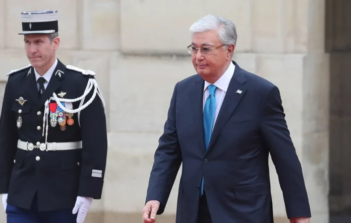 Guerre en Ukraine : Le président du Kazakhstan dit à Vladimir Poutine que les combats doivent être « arrêtés » Guerre en Ukraine : Le président du Kazakhstan dit à Vladimir Poutine que les combats doivent être « arrêtés »