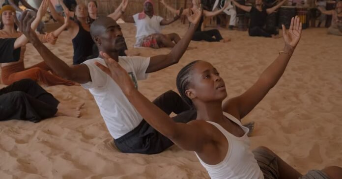 “Ici, tout est vivant” : au Sénégal, une école de danse dans l’équilibre des sables