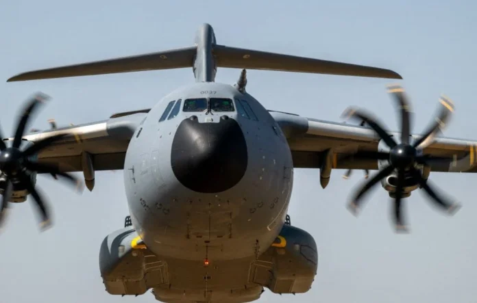Incendie en Gironde : L’A400M, un avion de transport militaire transformé pour lutter contre les feux
