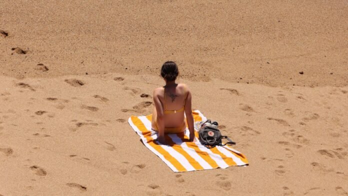 Je suis journaliste beauté et voici le seul produit qui sauve ma peau du soleil tous les étés Je suis journaliste beauté et voici le seul produit qui sauve ma peau du soleil tous les étés