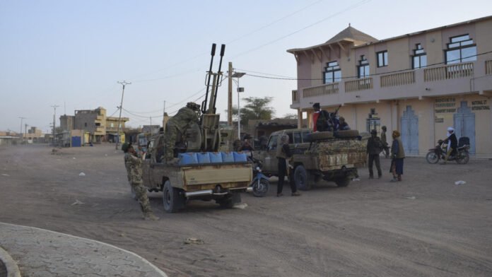 Mali : au moins 50 militaires tués dans l'attaque des indépendantistes et des jihadistes à Anéfis