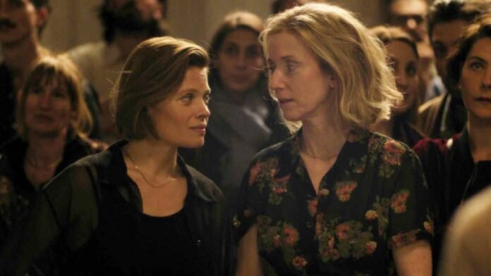 Premières images : après son César pour Dossier 137, Léa Drucker va vous émouvoir dans La vie d'une femme