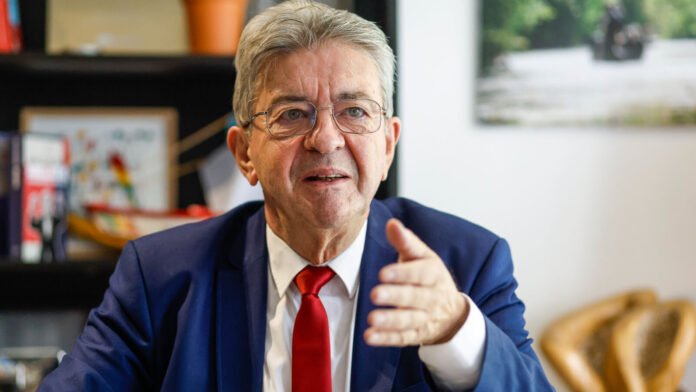 Présidentielle 2027 : les formations de gauche voulant « rejoindre » LFI doivent le faire avant novembre, juge Mélenchon