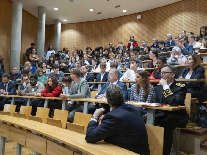 Santé mentale: un numéro d'écoute unique destiné aux étudiants Santé mentale: un numéro d'écoute unique destiné aux étudiants