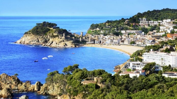 Un Belge « extrêmement jaloux » brûle le gîte de son ex-femme en Espagne et se rend à la police