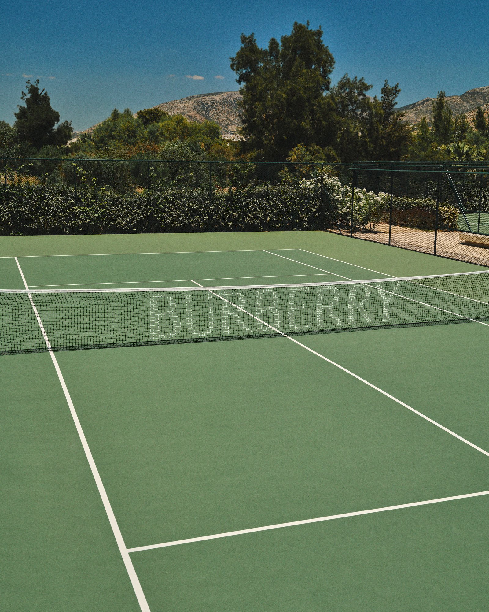 burberry x oneonly aesthesis takeover2