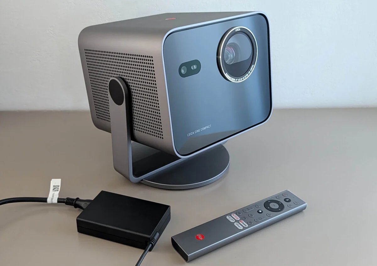 J’ai testé le Leica Cine Compact 1 : un projecteur 4K laser facile à vivre 5 leica cine compact 1 test details 003