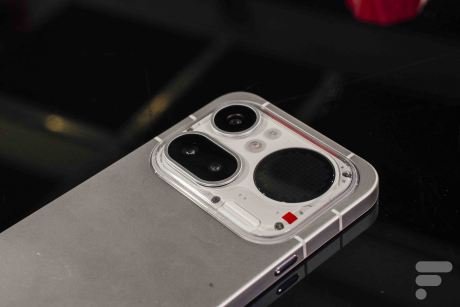 Nothing Phone (4a) Pro // Source : Chloé Pertuis - Frandroid